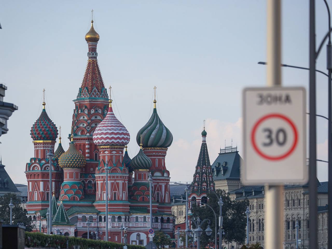 Известный певец заявил о подготовке «концерта мира» на Красной площади