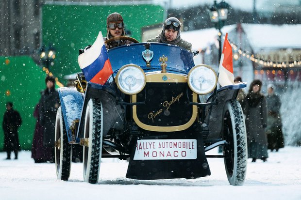 В прокате &mdash; &laquo;Битва моторов&raquo; про гонщиков из царской России. Каким получился новый блокбастер с Юрой Борисовым и Иваном Янковским?